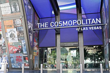 Las Vegas, Nv / Usa - 15 Ekim 2018: Las Vegas Bulvarı 'ndaki Cosmopolitan Otel' in girişi.