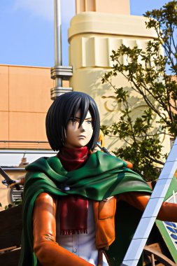 Osaka, Japonya - 20 Ocak 2020: Titan Saldırısı 'ndan Mikasa Ackerman' ın Klon-oid heykeli (Shingeki no Kyojin) / Universal Stüdyoları Japonya 'da Hayatta Kalma yarışı.