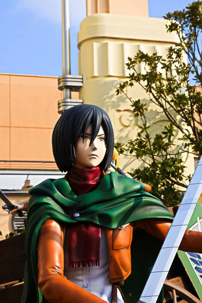 Osaka, Japonya - 20 Ocak 2020: Titan Saldırısı 'ndan Mikasa Ackerman' ın Klon-oid heykeli (Shingeki no Kyojin) / Universal Stüdyoları Japonya 'da Hayatta Kalma yarışı.