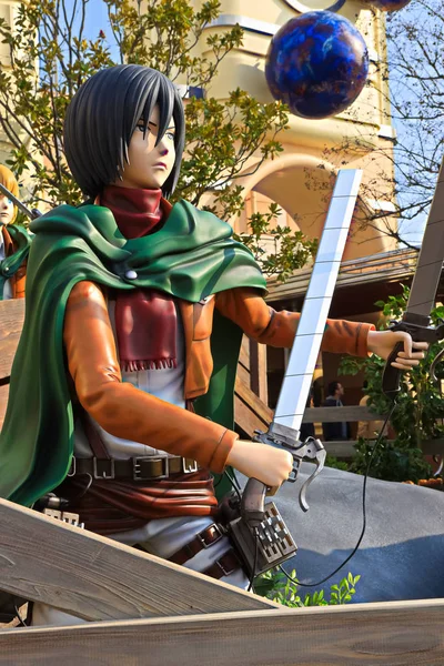 Osaka, Japonya - 20 Ocak 2020: Titan Saldırısı 'ndan Mikasa Ackerman' ın Klon-oid heykeli (Shingeki no Kyojin) / Universal Stüdyoları Japonya 'da Hayatta Kalma yarışı.