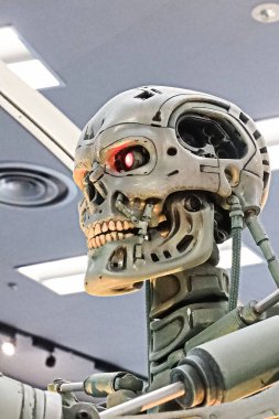 Osaka, Japonya - 20 Ocak 2020: Terminatör 3d 'den T-800 Endoskeleton' un fotoğrafı, Terminatör 6 Dark Fate 