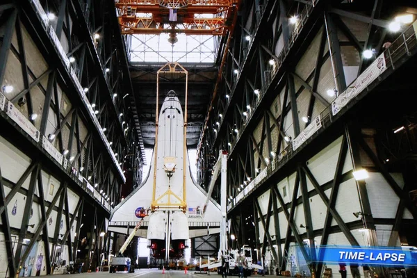 カリフォルニア州ロサンゼルス 2016年10月12日 カリフォルニア科学センターのNasaスペースシャトルエンデバースペースシャトルの様子 — ストック写真