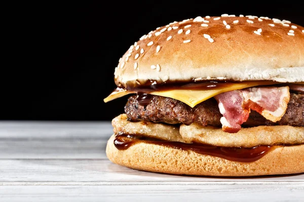 Churrasco Caseiro Bacon Hambúrguer Carne Com Sabor Queijo Cheddar Perfeito — Fotografia de Stock