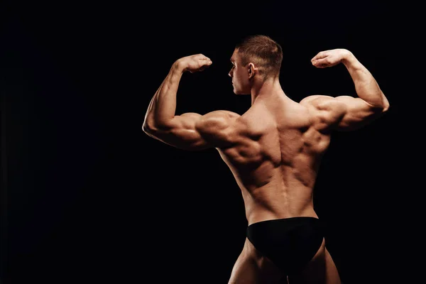 Starka Män Poserar Och Visar Muskler Bra Form Före Mästerskapet — Stockfoto