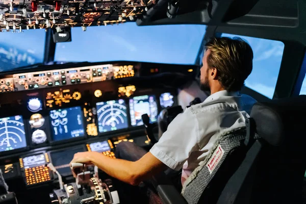 Primer Plano Del Controlador Del Motor Desconecten Moderna Cabina Boeing — Foto de Stock