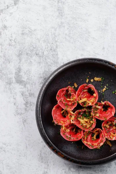 Albóndigas Hígado Pollo Pelmeni Rojo Zanahoria Cebolla Tmyne Crema Agria —  Fotos de Stock