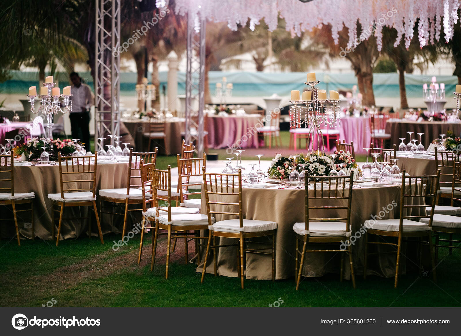 https://st3.depositphotos.com/2892873/36560/i/1600/depositphotos_365601260-stock-photo-international-wedding-outdoor-celebration-evening.jpg