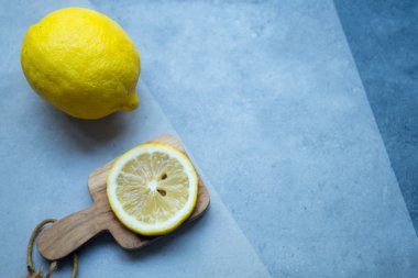 Sarı limon narenciye olgun dilim 