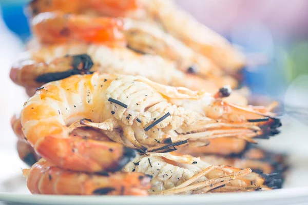 Grilled river shrimps on the plate — Stock Photo, Image