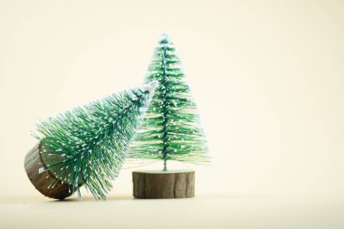 Dekoratif küçük Noel ağaçları