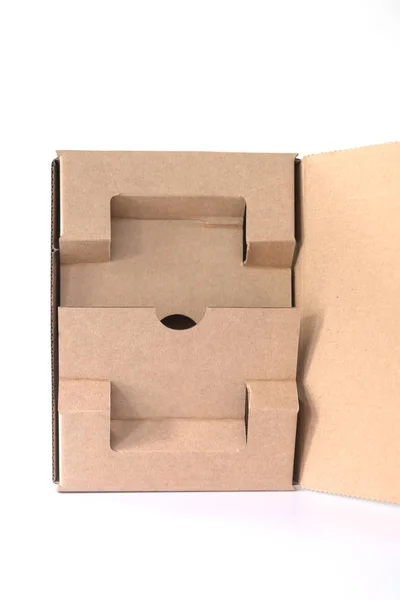 Plantilla de embalaje de cartón abierto sobre fondo blanco —  Fotos de Stock