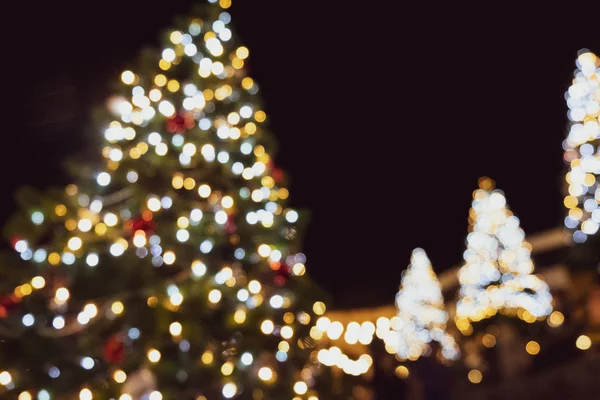 Bokeh Noel ağacının soyut arkaplanı — Stok fotoğraf
