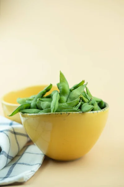 Gotowana fasola Edamame lub młoda zielona soja — Zdjęcie stockowe