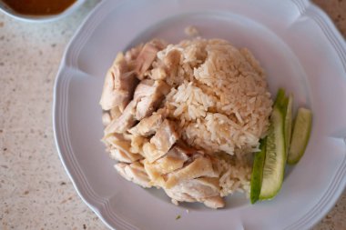 Tavuklu pilav mı yoksa buharda pilav mı?.