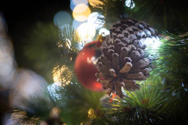 Noel ağacında Noel süslemesi — Stok fotoğraf