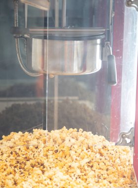 Klasik patlamış mısır makinesi..