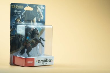 Bangkok, Tayland - 1 Şubat 2020. Nintendo Switch için amiibo bağlantı oyunu Zelda. Oyun Zelda Efsanesi