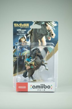 Bangkok, Tayland - 2 Şubat 2020. Nintendo Switch için amiibo bağlantı oyunu Zelda. Oyun Zelda Efsanesi