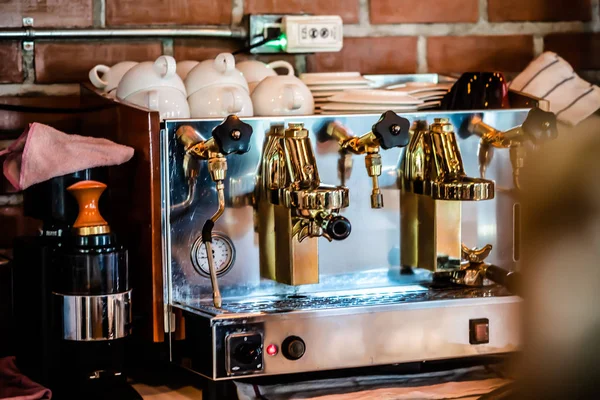 Coffee machine in the coffee shop — Stock Photo, Image