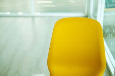 Kopyalama alanı olan sarı koltuğu kapat