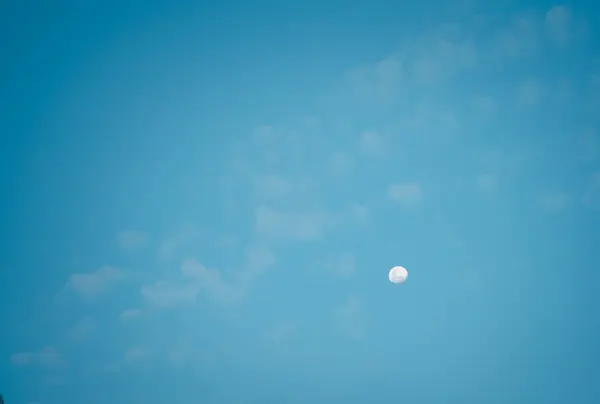 Close Moon Morning Time Blue Sky Background — Stock fotografie