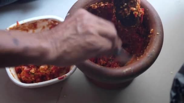 Baharatlı Yemek Hazırlayın Tayland Yemeği — Stok video