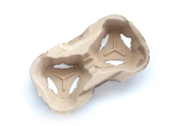 İçecekler için kağıt tepsi, izole edilmiş beyaz bir arka planda, iki fincanda.