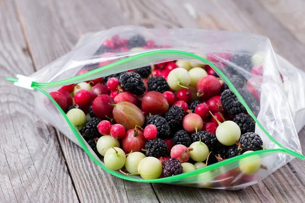Primer plano de fruta mixta congelada — Foto de Stock