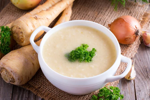 Çocuk çorba püresi gelen sebze