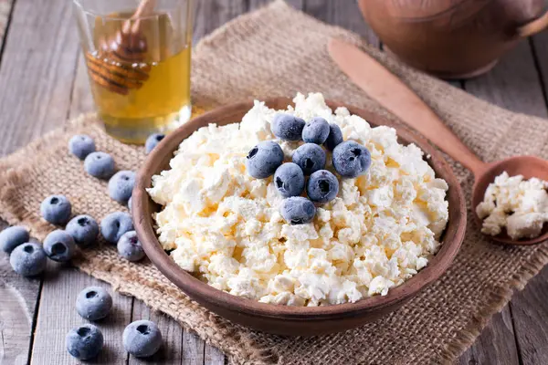 yaban mersini ile taze peynir