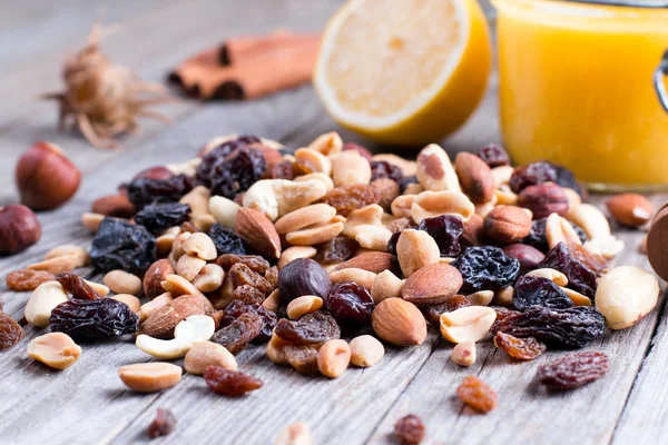 Mix of different nuts closeup photo — Stock Photo, Image