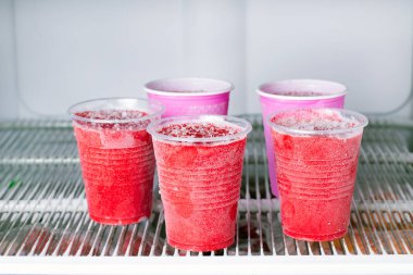Buzlukta donmuş berry püre