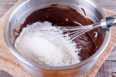 Karışık un ve pasta pişirme için çikolatalı hamur