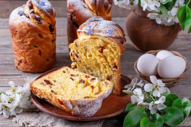 Geleneksel Paskalya pastası yengeci (Kraffin)