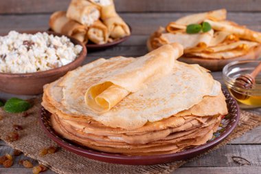 Krepler. İnce krepler.