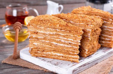 ev yapımı bal pasta