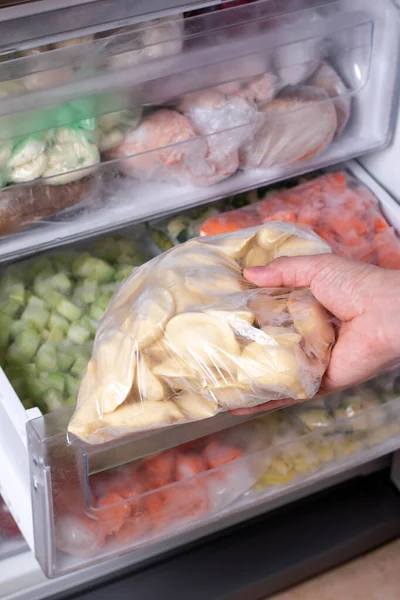 Frozen Dumplings Refrigerator Frozen Dumplings Dish Dough Flour Many Dumplings — Stock Photo, Image