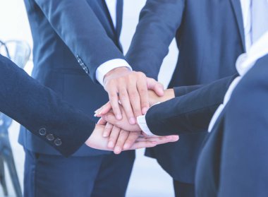 El grubunu kapat, Concept Business takım çalışması başarısı