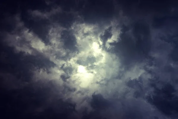 Ég és felhők borús — Stock Fotó