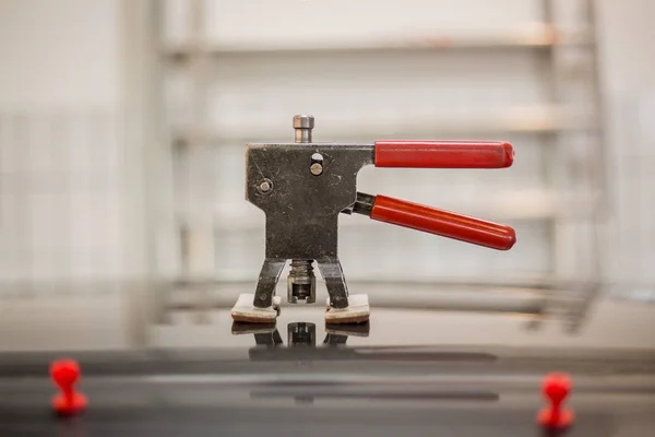 Gereedschap voor het repareren van deuken in de auto — Stockfoto