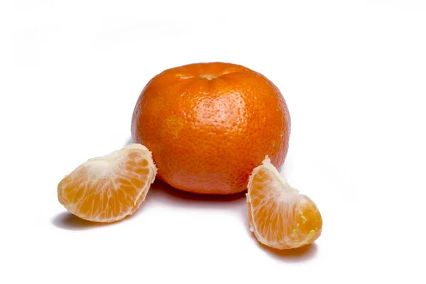 Mandarin auf weißem Hintergrund — Stockfoto
