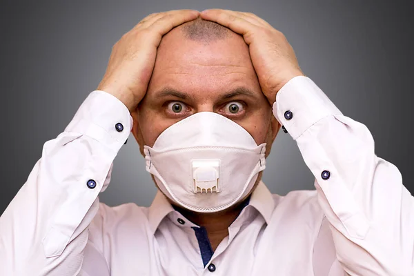 Man Med Mask För Att Skydda Honom Från Coronavirus Coronaviruspandemi — Stockfoto