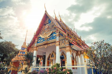 Tay tapınak. WAT Mongkol Nimit Tapınağı Phuket, Tayland.