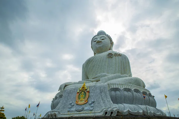 在普吉岛，泰国的大佛像纪念碑。. — 图库照片