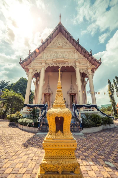 태국 사원입니다. 와트 얻을 호 사원, Anuphat Kritdaram 푸 켓, 태국. — 스톡 사진