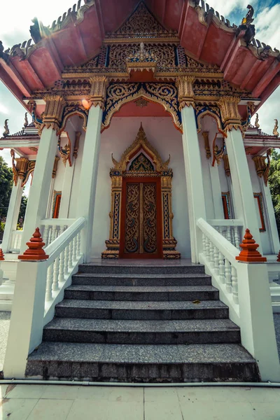 Tay tapınak. WAT Get Ho Tapınağı, Anuphat Kritdaram Phuket, Tayland.