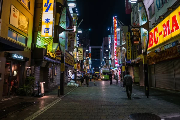 Rua Ameyoko à noite — Fotografia de Stock