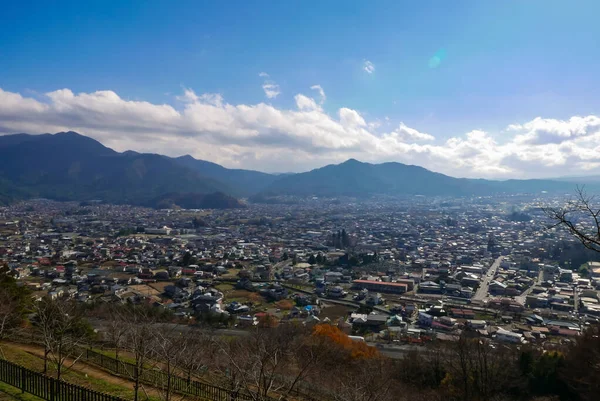 Widok na miasto z Pagody Chureito w pobliżu góry Fuji — Zdjęcie stockowe