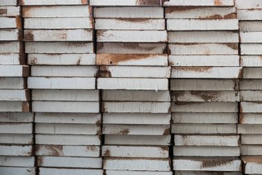 Yeni ahşap Çıtçıt yığını 