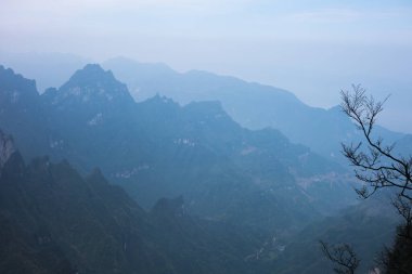 Tianmen dağının görüş açısı